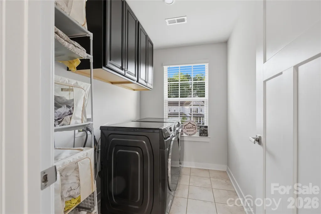 10158 Paper Birch Drive Charlotte NC 28215