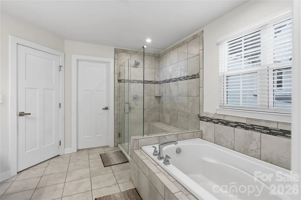 10158 Paper Birch Drive Charlotte NC 28215