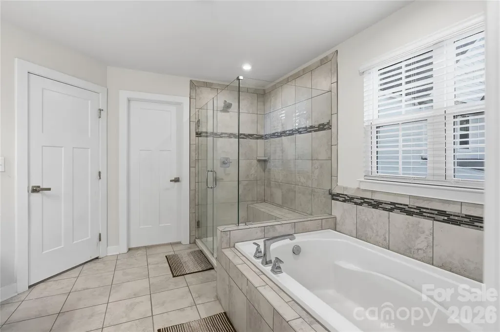 10158 Paper Birch Drive Charlotte NC 28215