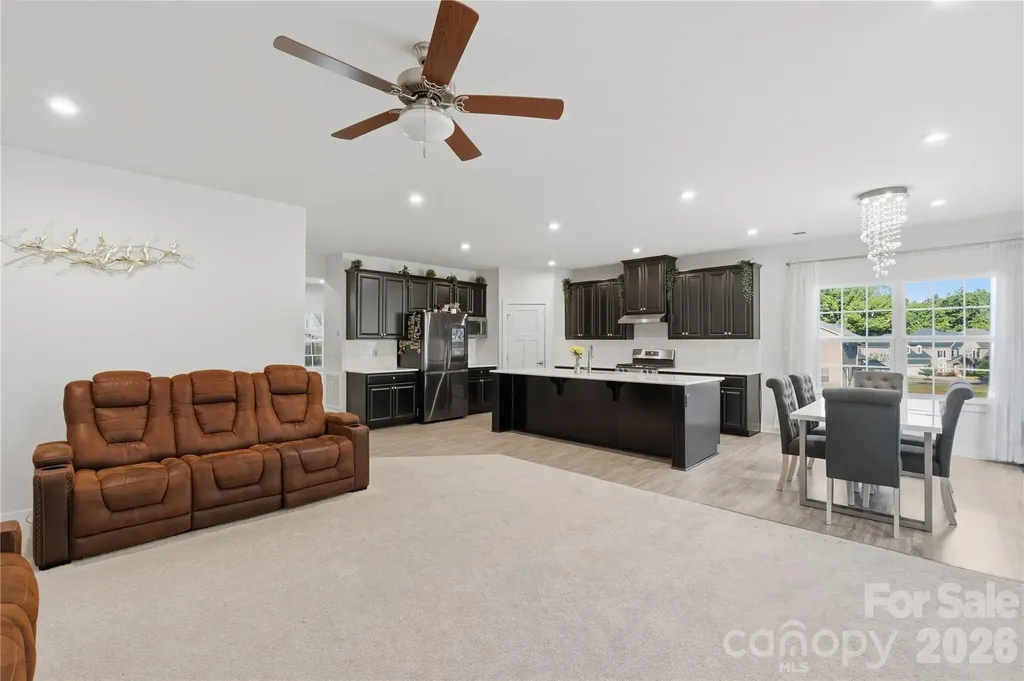10158 Paper Birch Drive Charlotte NC 28215