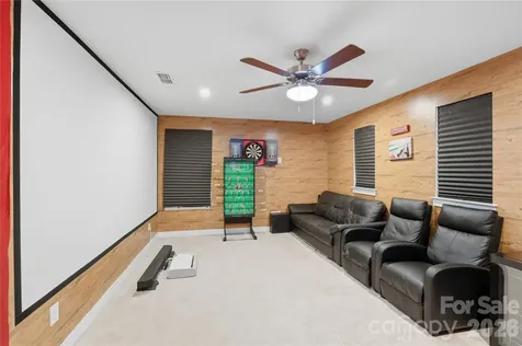 10158 Paper Birch Drive Charlotte NC 28215