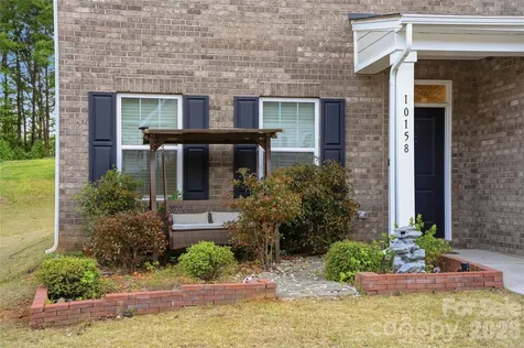 10158 Paper Birch Drive Charlotte NC 28215