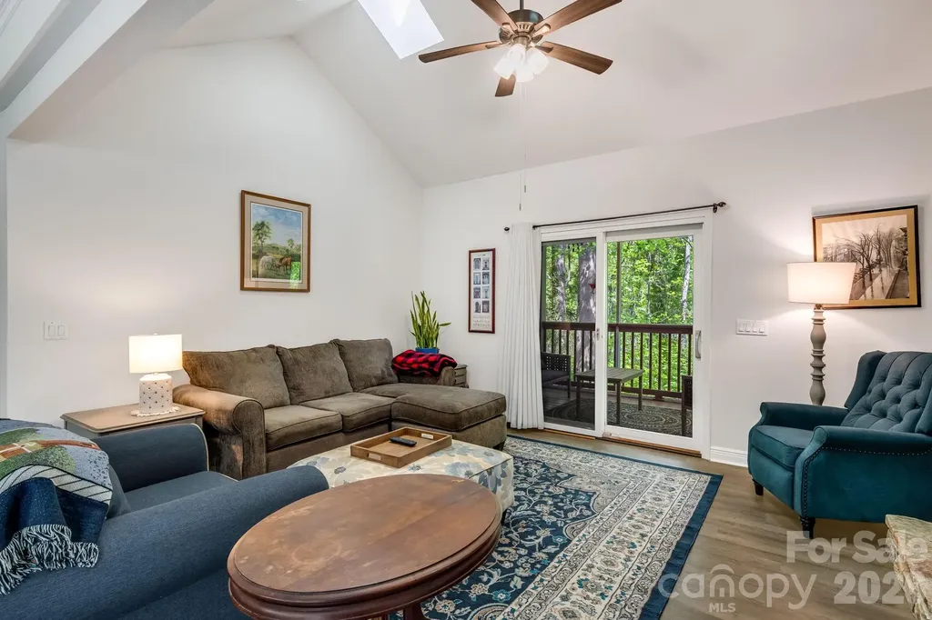 29 Little Cedar Court Asheville NC 28805