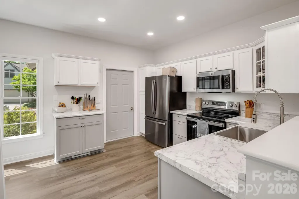 29 Little Cedar Court Asheville NC 28805