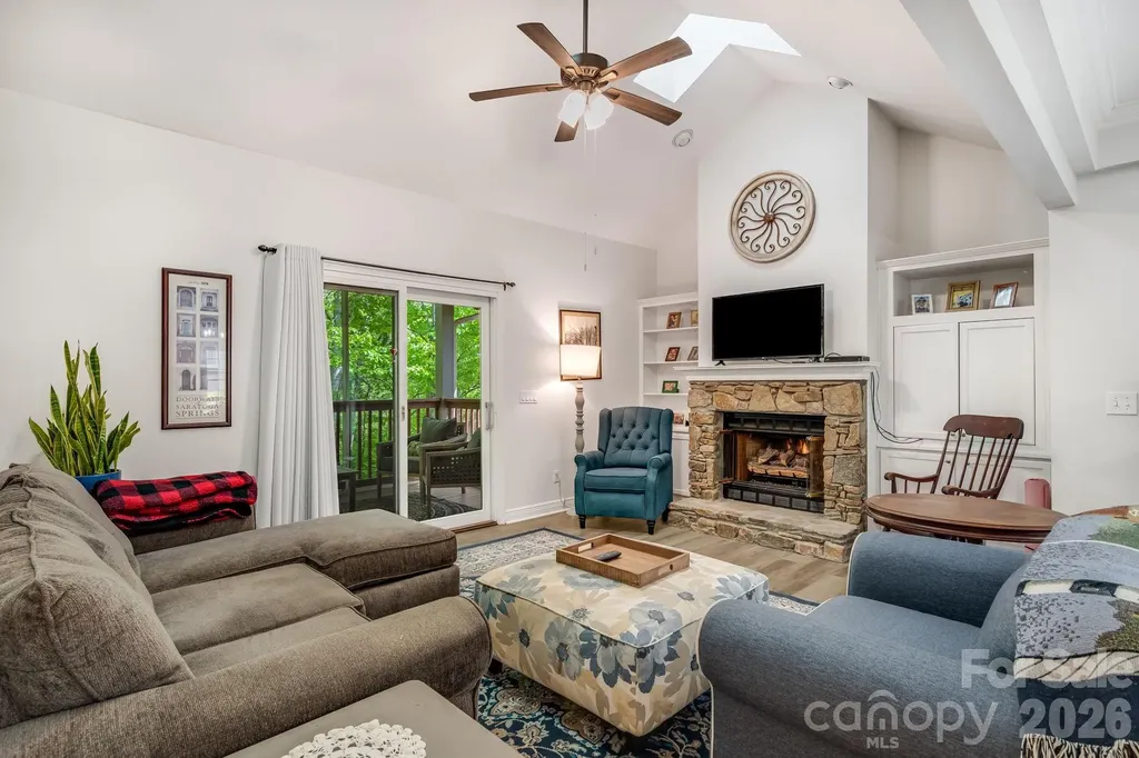 29 Little Cedar Court Asheville NC 28805