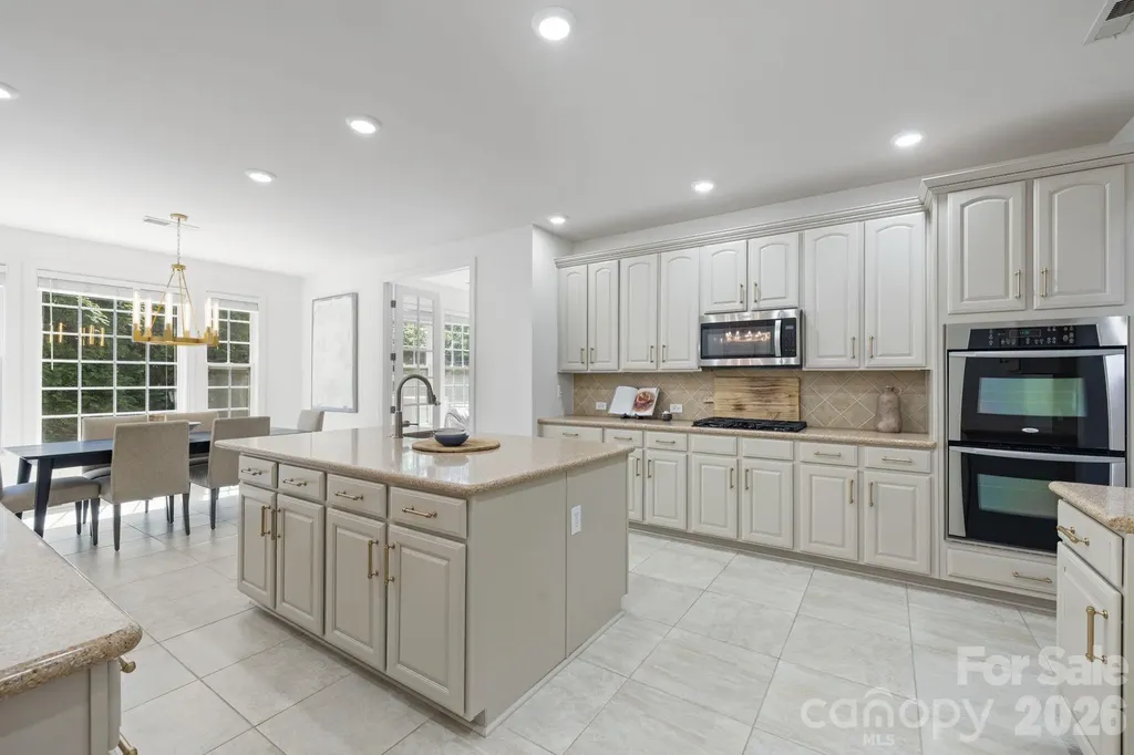 11729 Avaly Lane Charlotte NC 28277