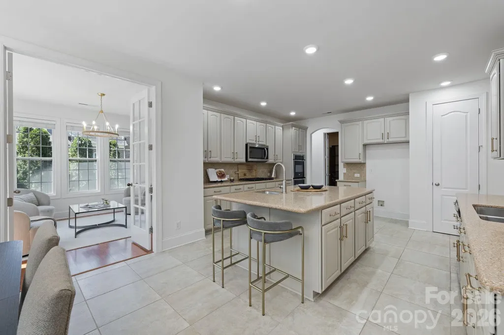 11729 Avaly Lane Charlotte NC 28277