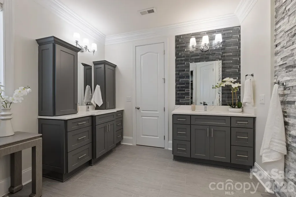 11729 Avaly Lane Charlotte NC 28277