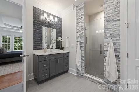 11729 Avaly Lane Charlotte NC 28277