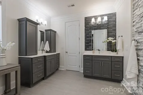 11729 Avaly Lane Charlotte NC 28277