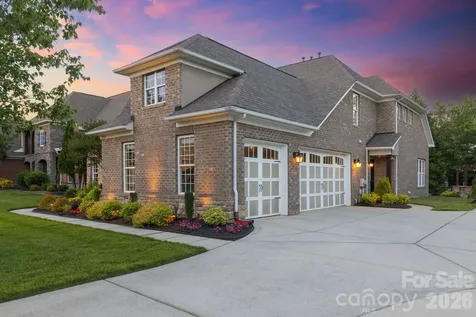 11729 Avaly Lane Charlotte NC 28277
