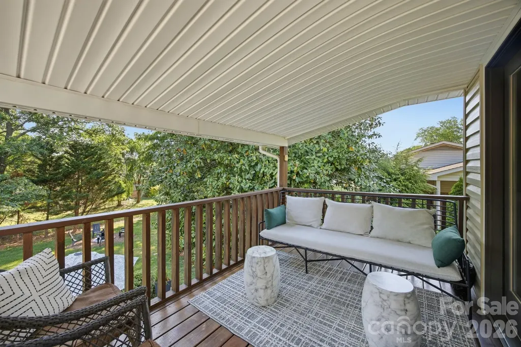 2340 24th Avenue NE Hickory NC 28601