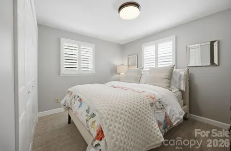 2340 24th Avenue NE Hickory NC 28601