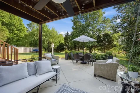 2340 24th Avenue NE Hickory NC 28601