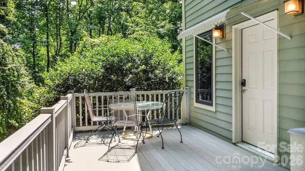 301 Gateway Drive Hendersonville NC 28739