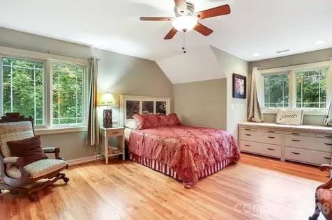 301 Gateway Drive Hendersonville NC 28739