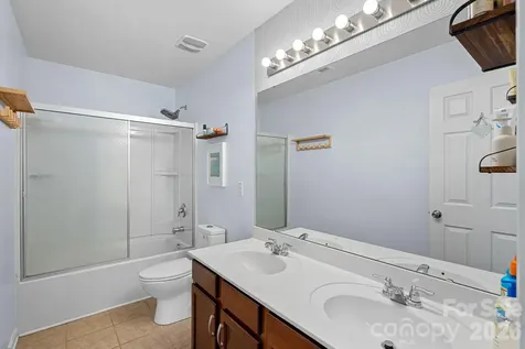 8220 Ruby Valley Road Charlotte NC 28277