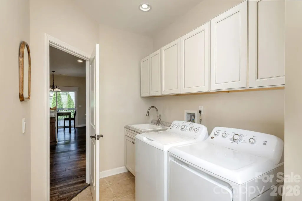 31 Black Iron Lane Hendersonville NC 28792