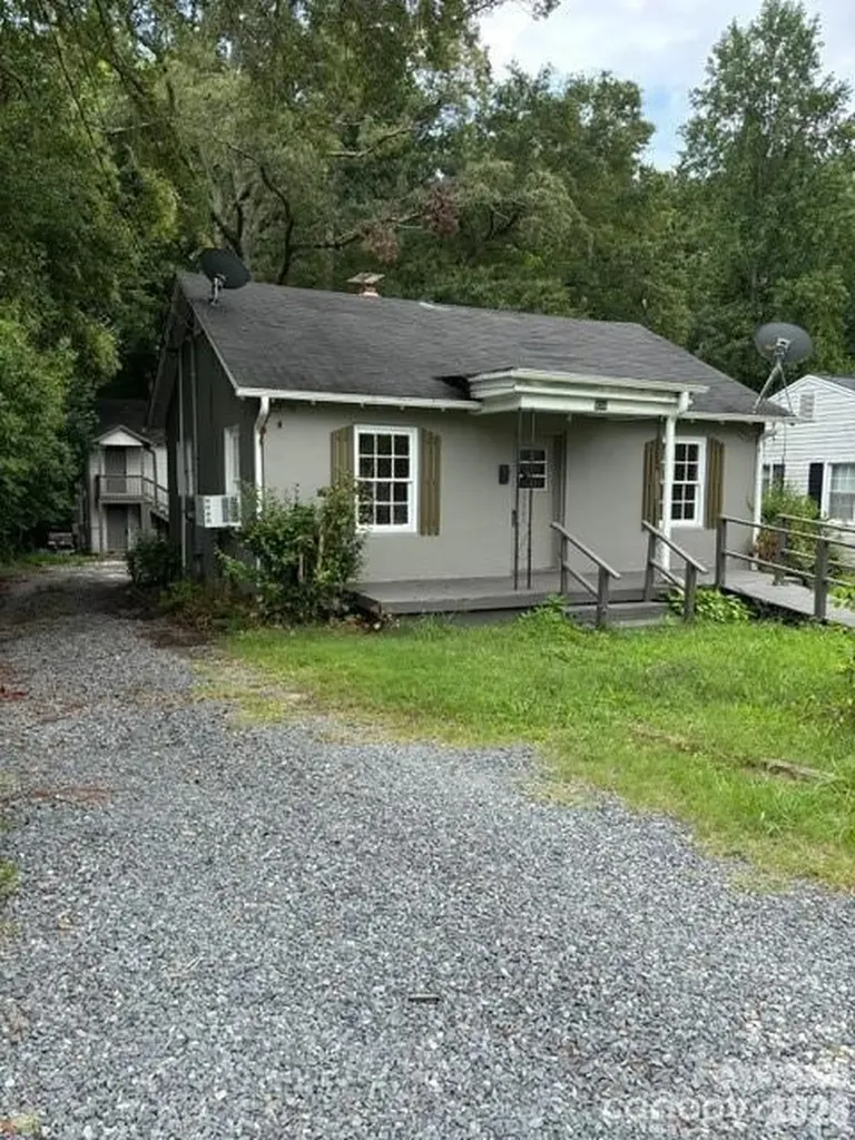 930 S Miller Street Gastonia NC 28052