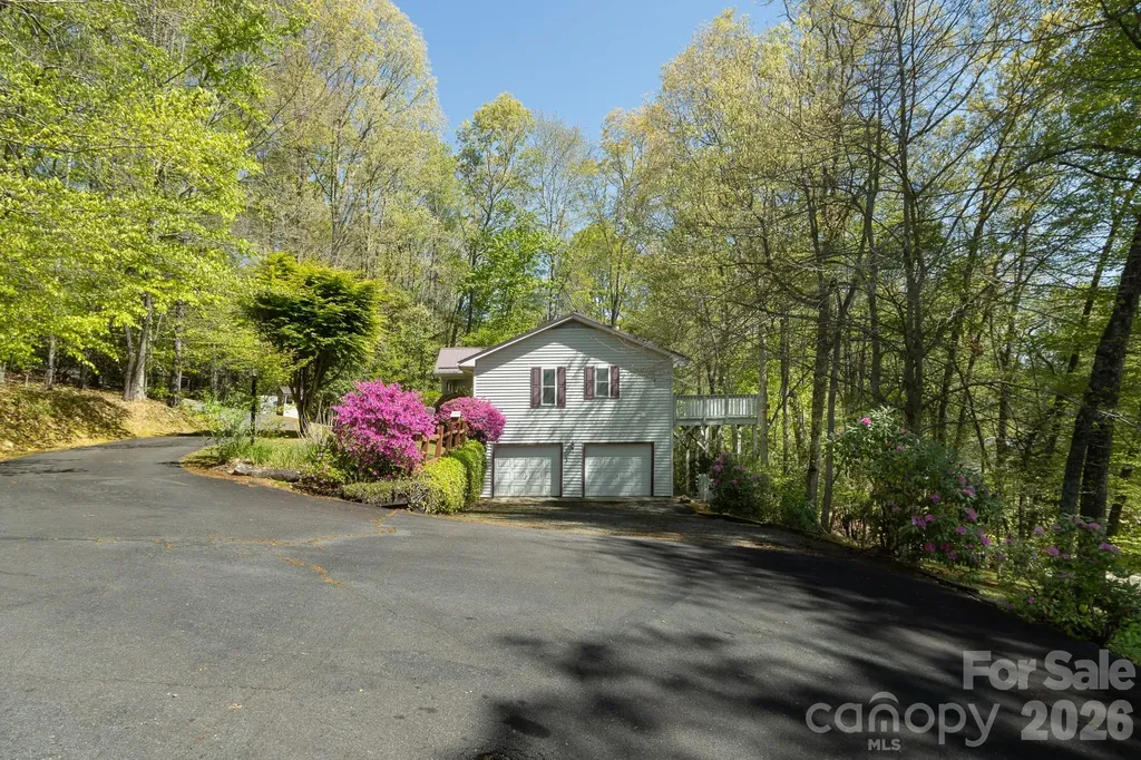 304 Emerald Hills Drive Pisgah Forest NC 28768
