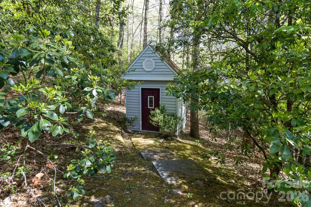 304 Emerald Hills Drive Pisgah Forest NC 28768