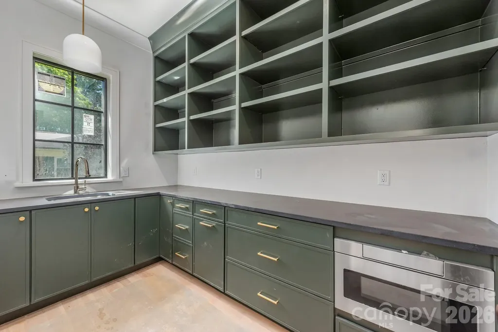 4413 Castleton Road Charlotte NC 28211