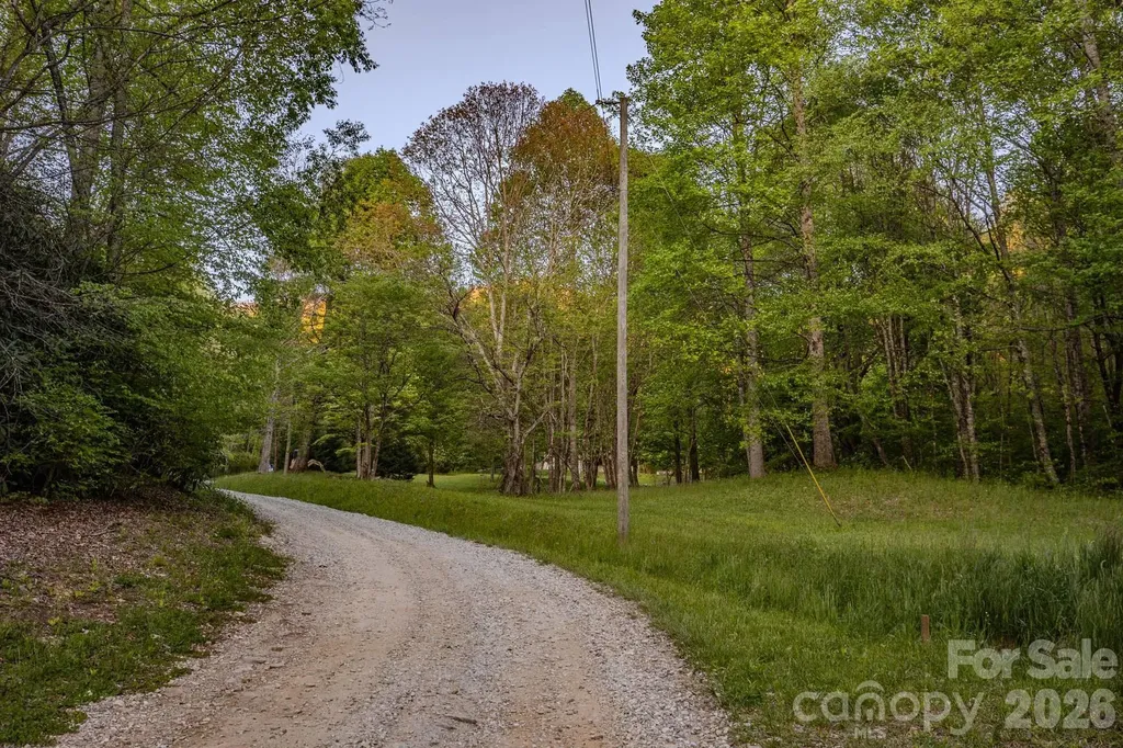000 Unahala Creek Drive Bryson City NC 28713
