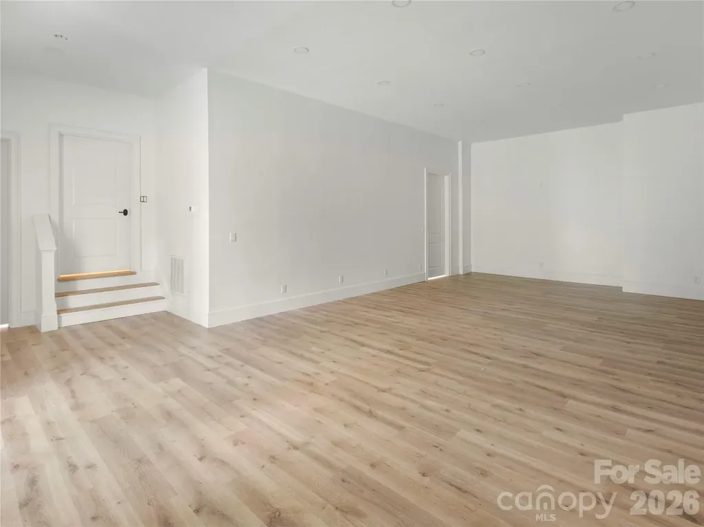 672 Walnut Valley Parkway Arden NC 28704