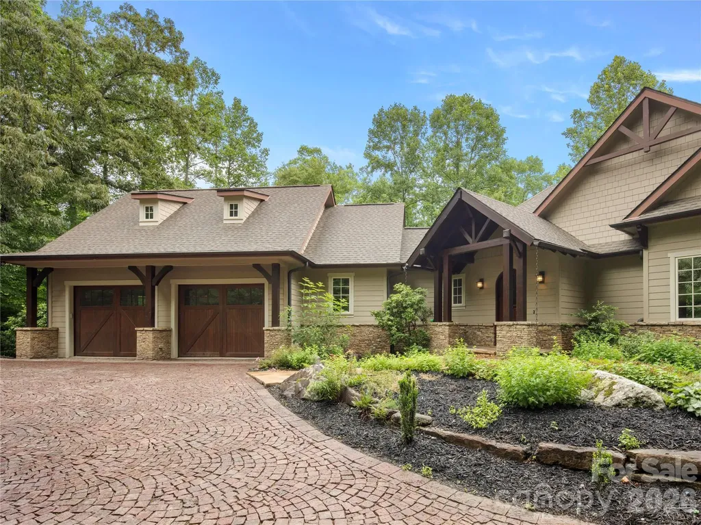 672 Walnut Valley Parkway Arden NC 28704