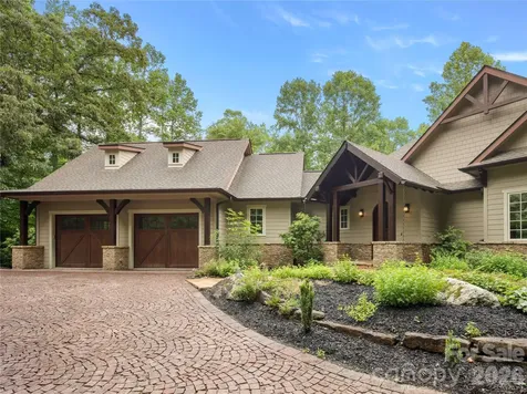 672 Walnut Valley Parkway Arden NC 28704