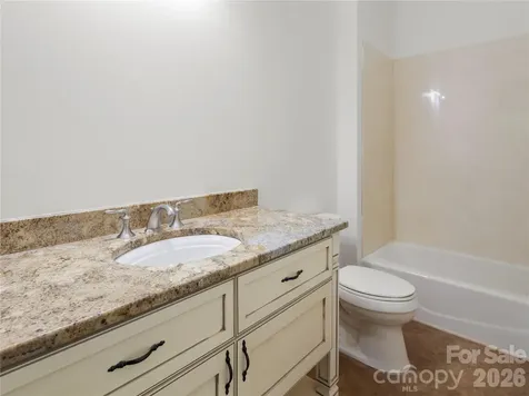 672 Walnut Valley Parkway Arden NC 28704