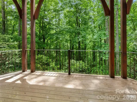 672 Walnut Valley Parkway Arden NC 28704