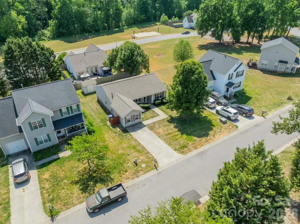 134 Chere Helen Drive Mooresville NC 28115