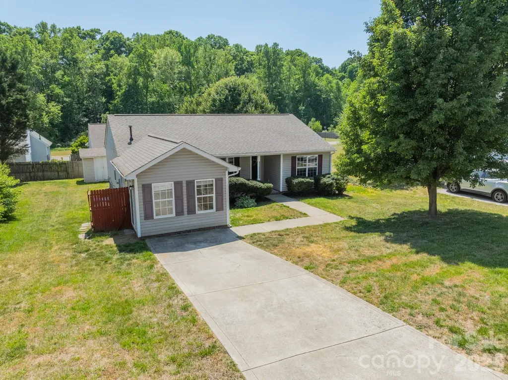 134 Chere Helen Drive Mooresville NC 28115