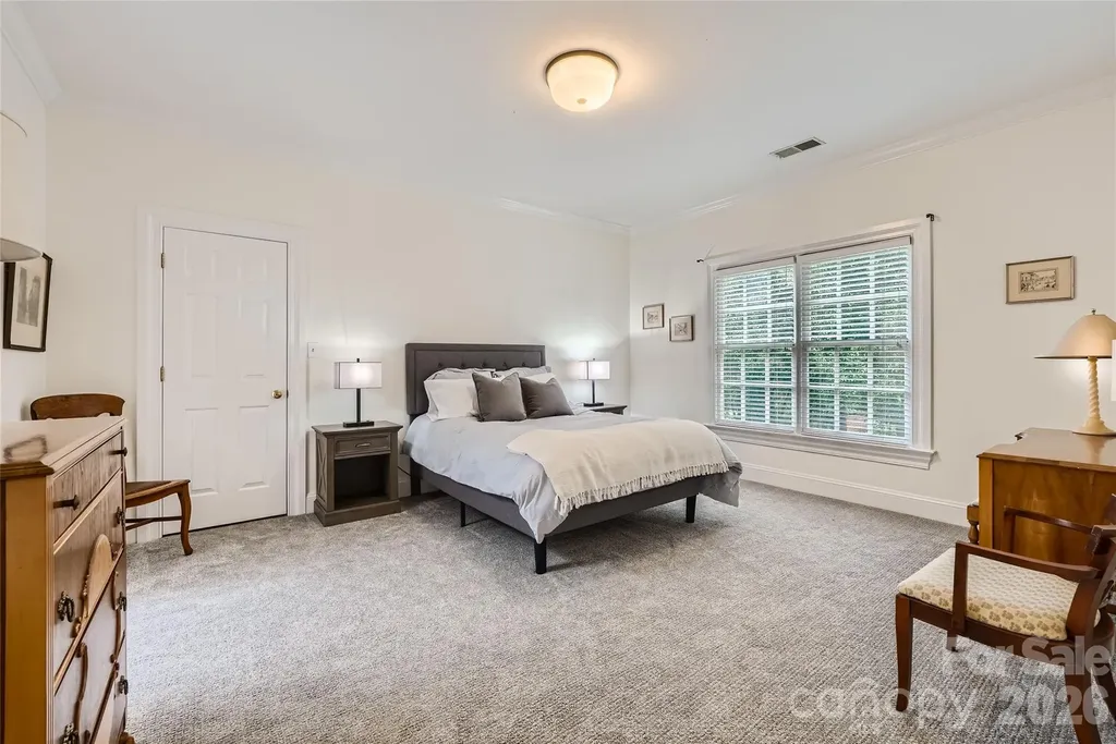 2560 Morrocroft Lane Charlotte NC 28211