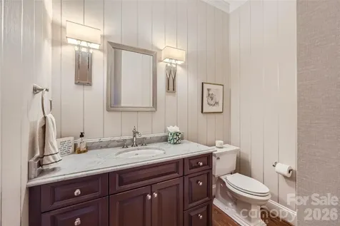 2560 Morrocroft Lane Charlotte NC 28211