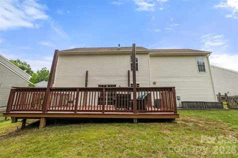1315 Red Tallen Court Charlotte NC 28214
