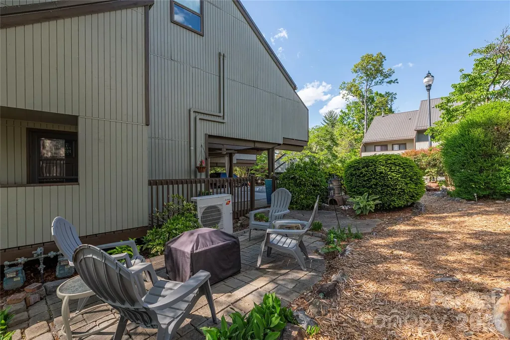 51 Maple Ridge Lane Asheville NC 28806