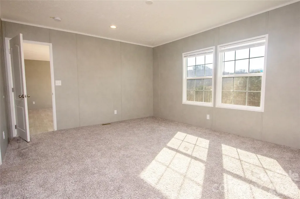 36 Whisper Mountain Road Hendersonville NC 28792