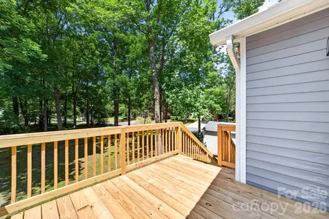 10730 Coachman Circle Charlotte NC 28277