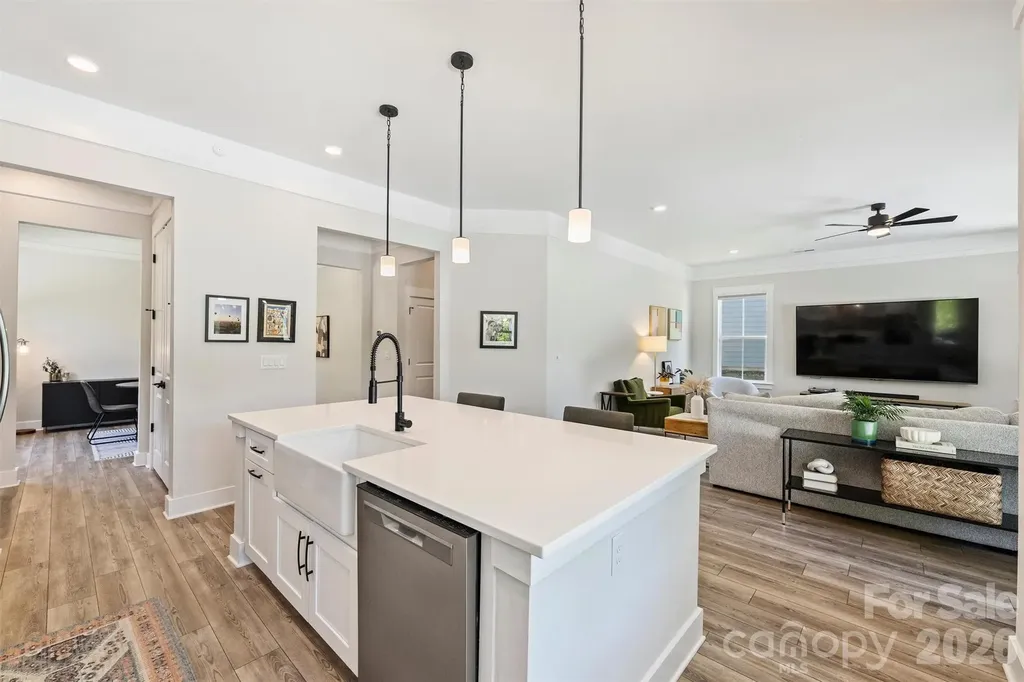 1002 Parkes Street Matthews NC 28105