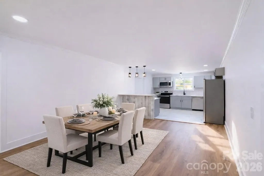 1033 Tracy Drive Charlotte NC 28217