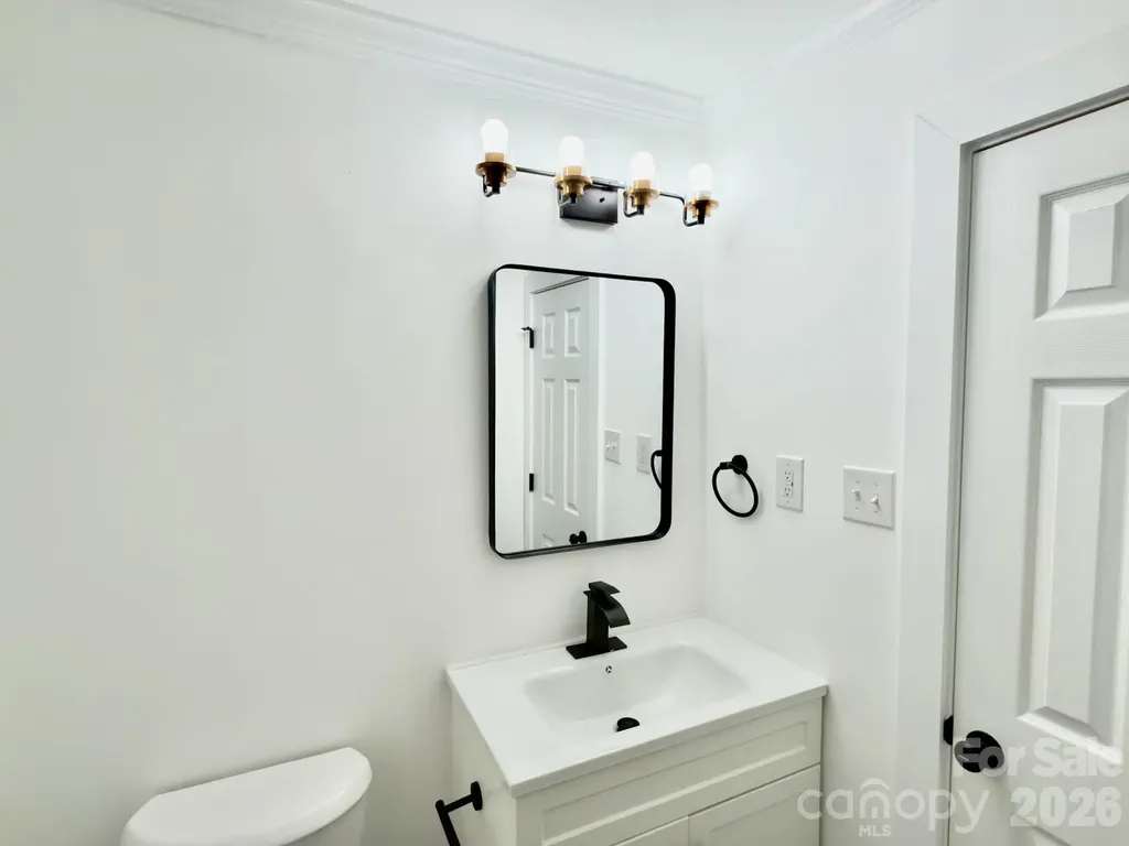 1033 Tracy Drive Charlotte NC 28217