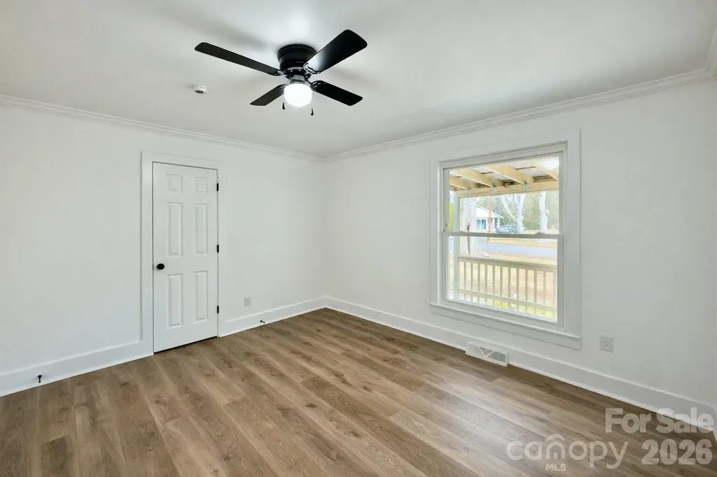 1033 Tracy Drive Charlotte NC 28217