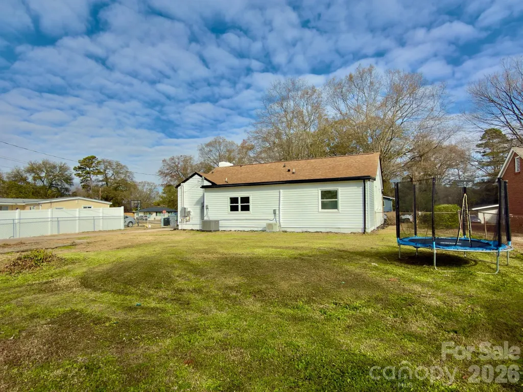 1033 Tracy Drive Charlotte NC 28217