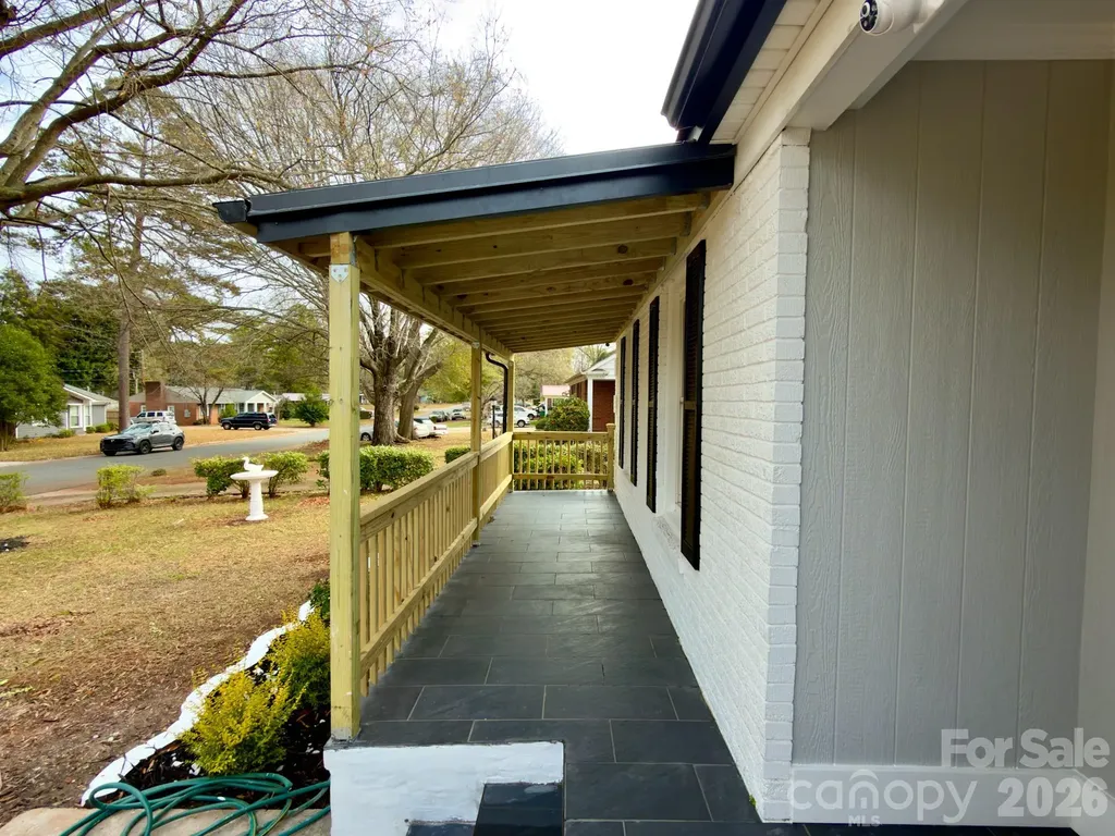 1033 Tracy Drive Charlotte NC 28217