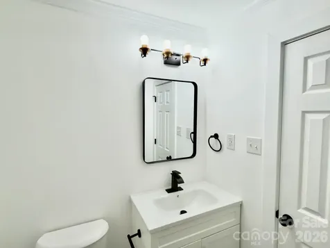 1033 Tracy Drive Charlotte NC 28217