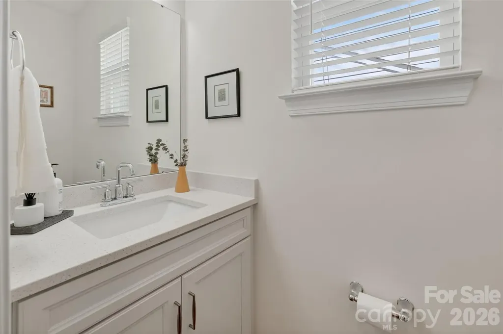 3881 Center Place Drive Harrisburg NC 28075