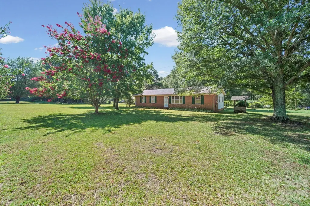8116 Indian Trail Fairview Road Indian Trail NC 28079