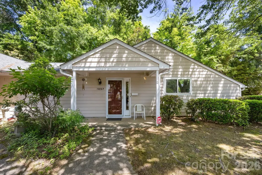 1057 Sardis Cove Drive Charlotte NC 28270